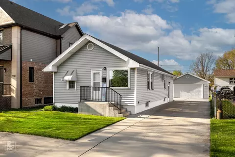 7726 W Balmoral Ave, Chicago, IL 60656