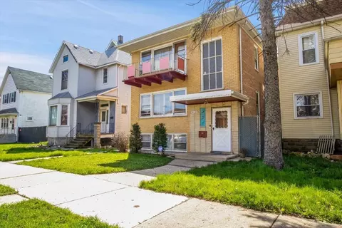 3517 W 64th St, Chicago, IL 60629