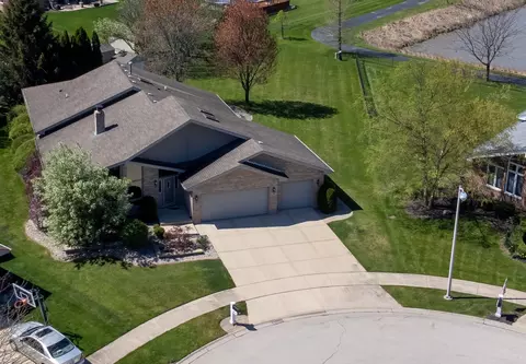 7625 Bayfield Dr, Tinley Park, IL 60487