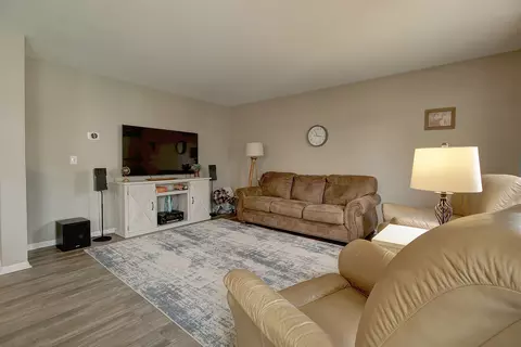 Living - 2105 Beldon Ct, Plainfield, IL 60586 photo 4 of 4
