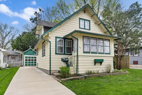 Exterior - 765 Shuler St, Elgin, IL 60123 photo 2 of 9