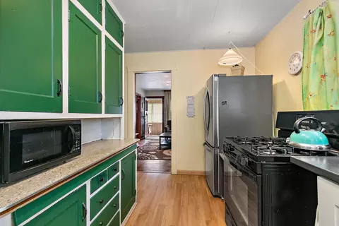 Kitchen - 765 Shuler St, Elgin, IL 60123 photo 2 of 3