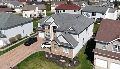 Exterior - 341 Blue Heron Cir, Bartlett, IL 60103 photo 6 of 10