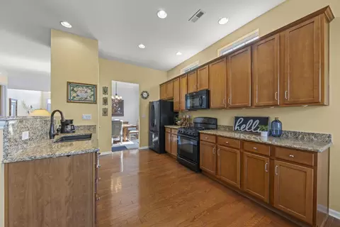 Kitchen - 3859 Valhalla Dr, Elgin, IL 60124 photo 1 of 3