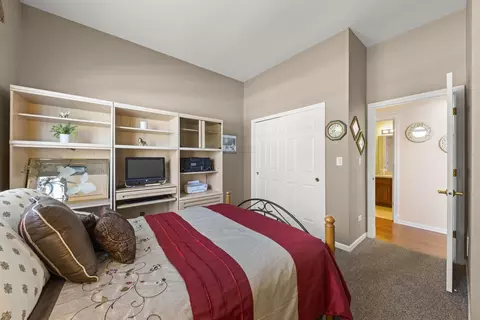 Bedroom - 3859 Valhalla Dr, Elgin, IL 60124 photo 4 of 4