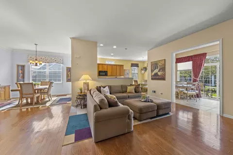 Living - 3859 Valhalla Dr, Elgin, IL 60124 photo 1 of 2