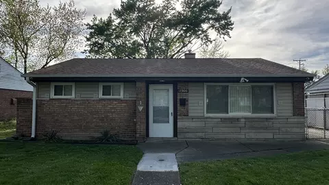 17906 Oakwood Ave, Lansing, IL 60438