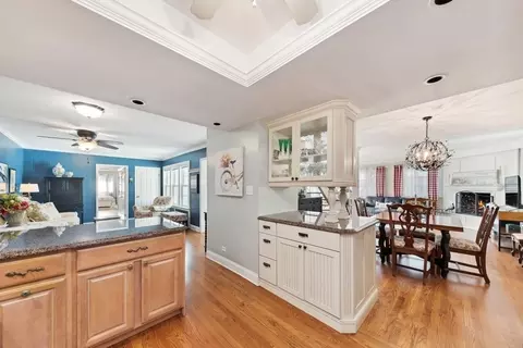 Kitchen - 4 Grimsby On Oxford St, Rolling Meadows, IL 60008 photo 4 of 5