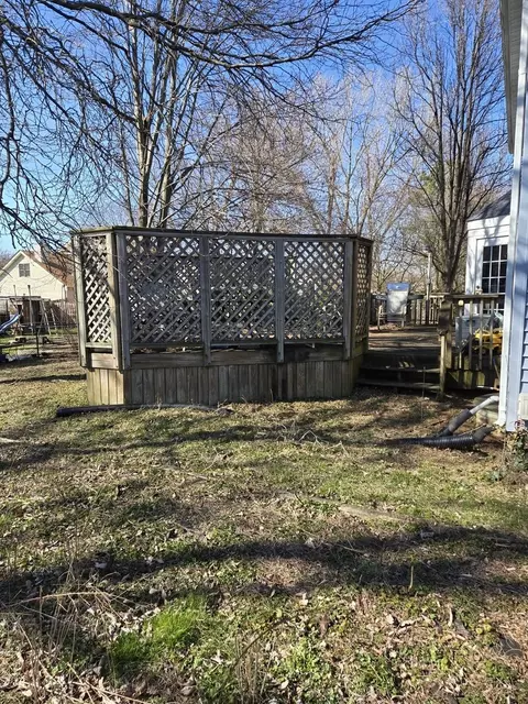 Exterior - 513 Appleton Dr, Batavia, IL 60510 photo 3 of 8