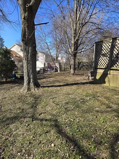 Exterior - 513 Appleton Dr, Batavia, IL 60510 photo 4 of 8