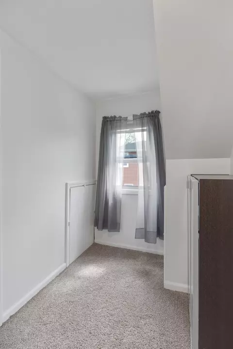 Bedroom - 232 N Melrose Ave, Elgin, IL 60123 photo 3 of 3