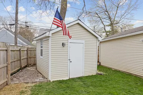 Exterior - 232 N Melrose Ave, Elgin, IL 60123 photo 8 of 8