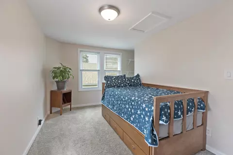 Bedroom - 232 N Melrose Ave, Elgin, IL 60123 photo 1 of 3
