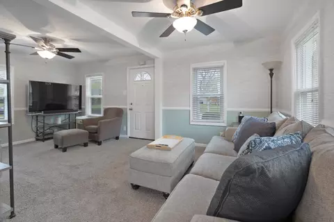 Living - 232 N Melrose Ave, Elgin, IL 60123 photo 1 of 2