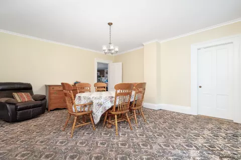 Dining - 2650 Pine Bluff Rd, Morris, IL 60450 photo 2 of 3