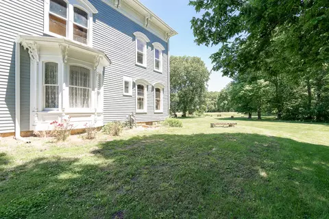 Exterior - 2650 Pine Bluff Rd, Morris, IL 60450 photo 2 of 6