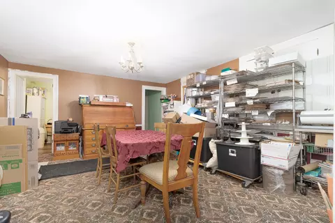 Dining - 2650 Pine Bluff Rd, Morris, IL 60450 photo 3 of 3