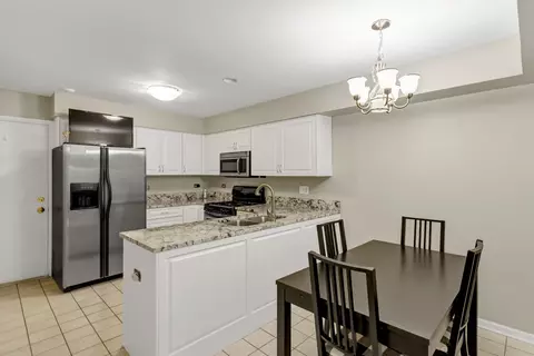 3134 Reflection Dr, Naperville, IL 60564 photo 12