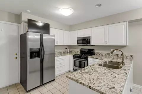 3134 Reflection Dr, Naperville, IL 60564 photo 13