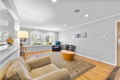 Living - 1113 Elm St, Wheaton, IL 60189 photo 2 of 6