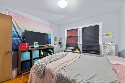 Bedroom - 1113 Elm St, Wheaton, IL 60189 photo 5 of 7