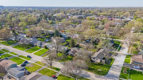 View/Area - 1113 Elm St, Wheaton, IL 60189 photo 2 of 3