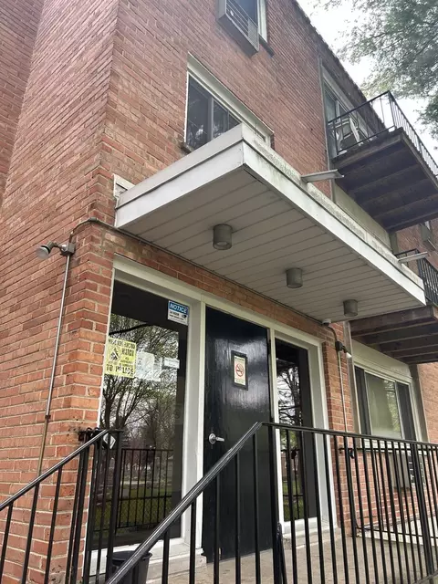 8541 Lotus St #709, Skokie, IL 60077