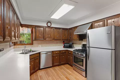 Kitchen - 2929 E Danne Rd, Crete, IL 60417 photo 2 of 3