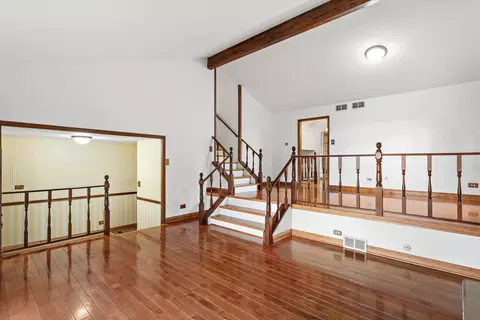 Living - 2929 E Danne Rd, Crete, IL 60417 photo 3 of 5