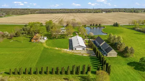 View/Area - 2929 E Danne Rd, Crete, IL 60417 photo 2 of 5
