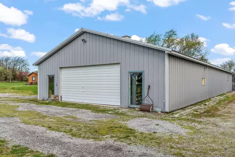 Exterior - 2929 E Danne Rd, Crete, IL 60417 photo 14 of 23