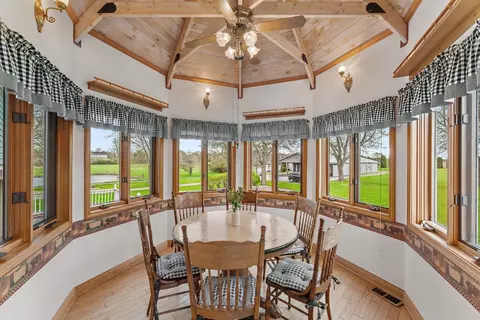 Dining - 2929 E Danne Rd, Crete, IL 60417 photo 2 of 2
