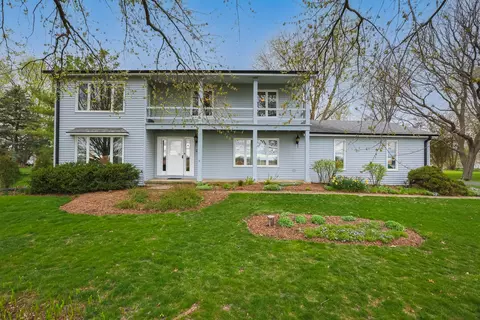 12 N852 Bahr Rd, Hampshire, IL 60140