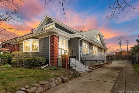 Exterior - 1039 Angle Ave, Northbrook, IL 60062 photo 2 of 8