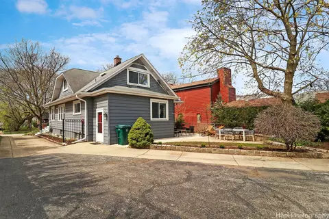 Exterior - 1039 Angle Ave, Northbrook, IL 60062 photo 4 of 8