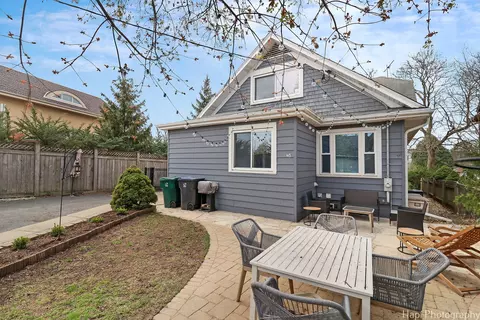 Exterior - 1039 Angle Ave, Northbrook, IL 60062 photo 6 of 8