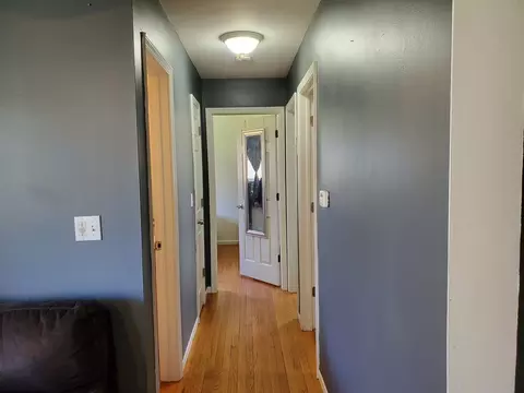 Entry Way - 309 N Kent Rd, Mchenry, IL 60051 photo 1 of 1