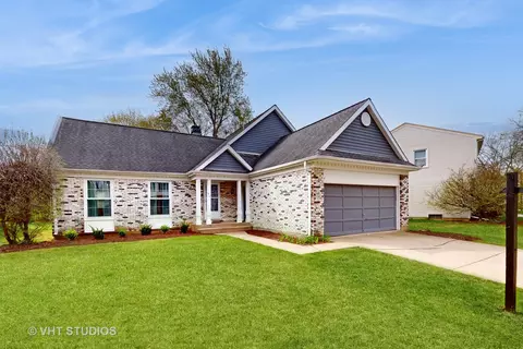 412 Appleton Dr, Vernon Hills, IL 60061