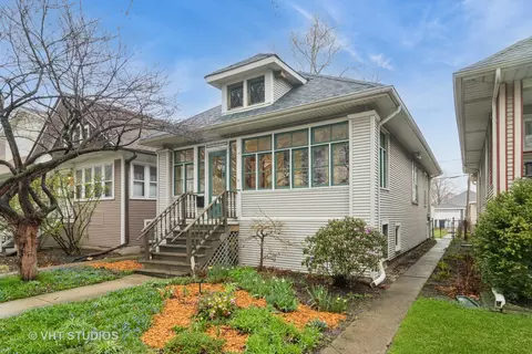 1016 Highland Ave, Oak Park, IL 60304