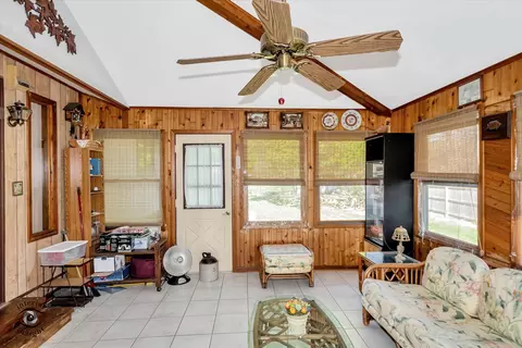 Kitchen - 25304 W Willow Dr, Plainfield, IL 60544 photo 5 of 7