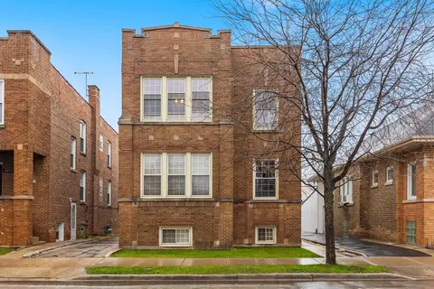 4921 W Addison St, Chicago, IL 60641