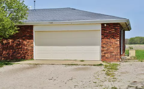 2650 Benson Rd, Morris, IL 60450 photo 32