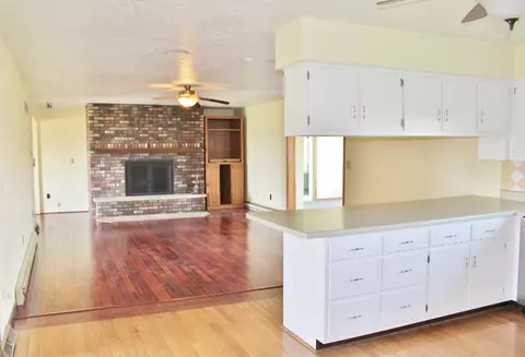 2650 Benson Rd, Morris, IL 60450 photo 8