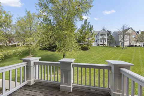 Exterior - 3054 Mosedale St, Elgin, IL 60124 photo 2 of 6