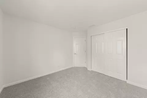 Bedroom - 3054 Mosedale St, Elgin, IL 60124 photo 2 of 2