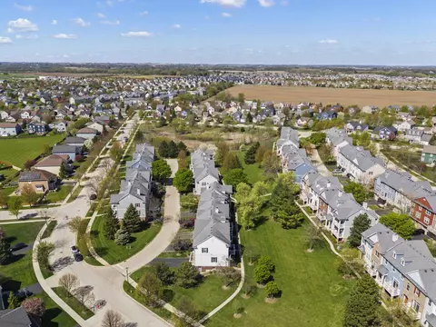 View/Area - 3054 Mosedale St, Elgin, IL 60124 photo 8 of 10