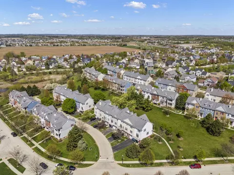 View/Area - 3054 Mosedale St, Elgin, IL 60124 photo 7 of 10