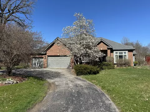 6 S245 Hankes Rd, Aurora, IL 60506