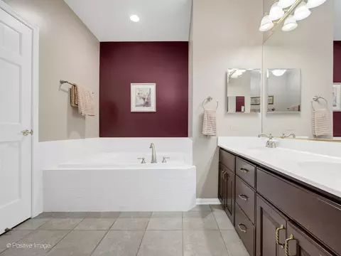 Bath - 21 S Old Mill Ln, Burr Ridge, IL 60527 photo 1 of 3