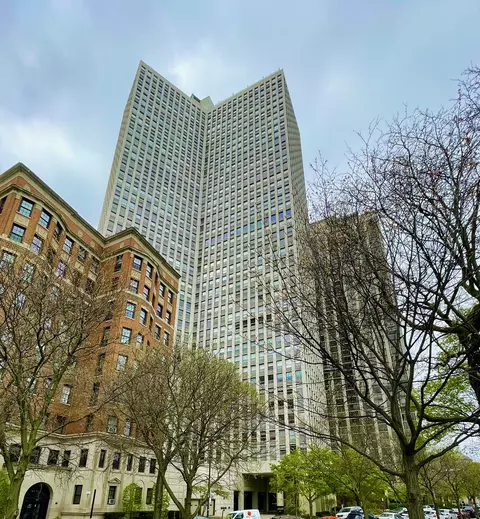 2626 N Lakeview Ave #1508, Chicago, IL 60614